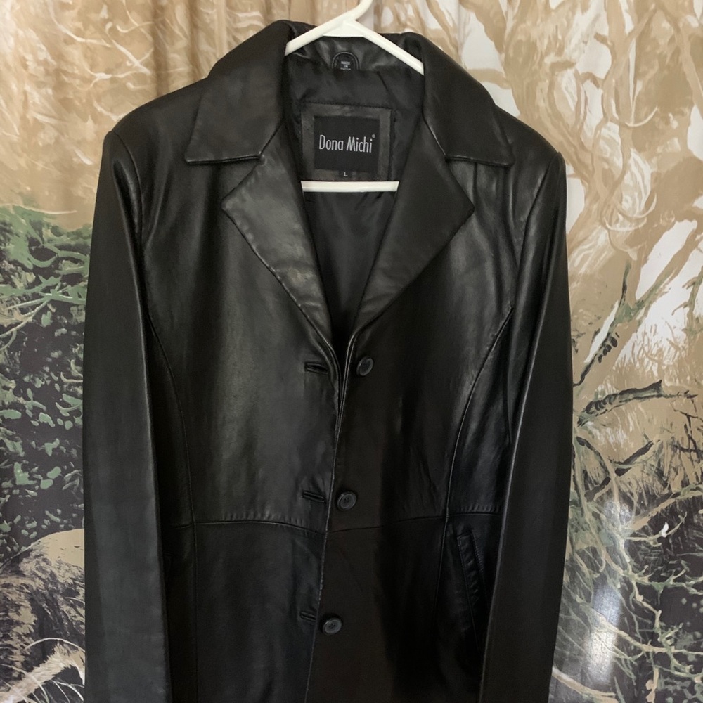 Dona Michi long leather coat